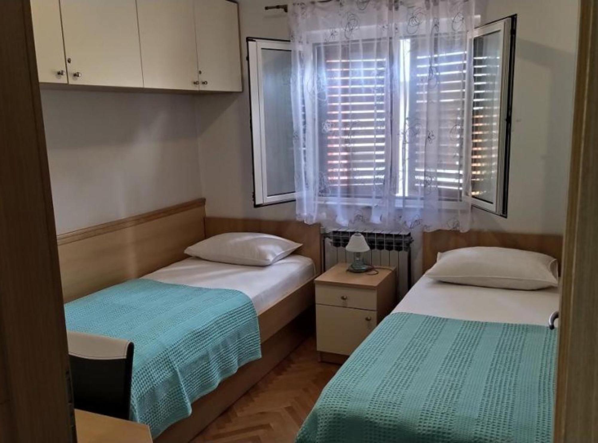Apartments Roscic ポドゥゴラ エクステリア 写真